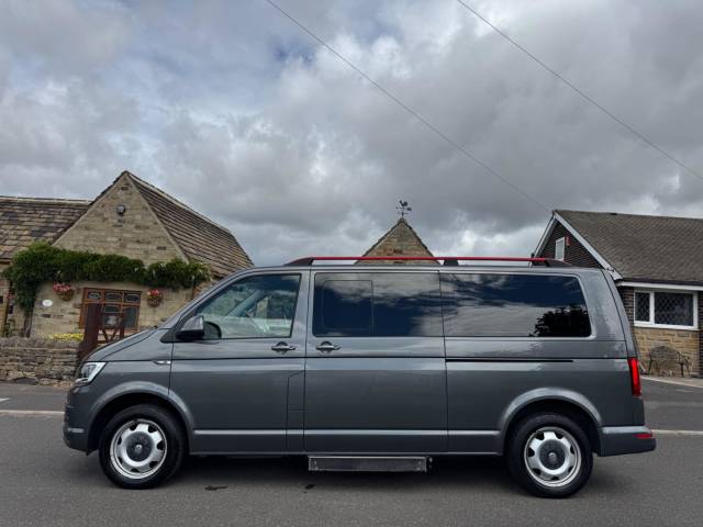 2018 Volkswagen Transporter Shuttle 2.0 TDI BlueMotion Tech SE DSG FWD LWB Euro 6 (s/s) 5dr