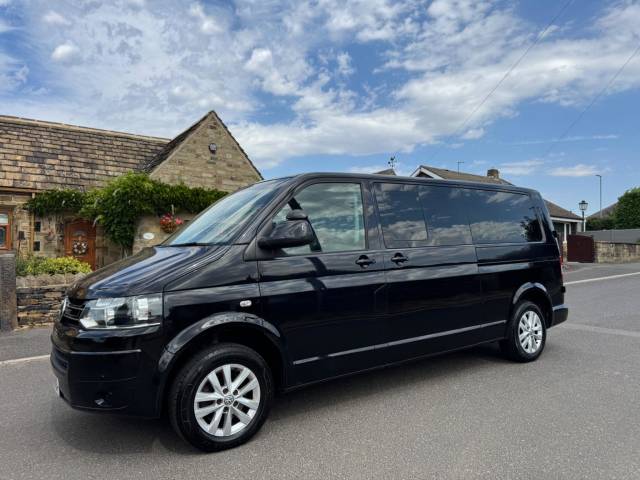 Volkswagen Transporter Shuttle 2.0 TD T30 SE DSG L3 H1 4dr Minibus Diesel Black