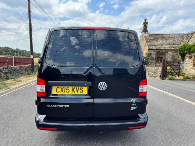 2015 Volkswagen Transporter Shuttle 2.0 TD T30 SE DSG L3 H1 4dr