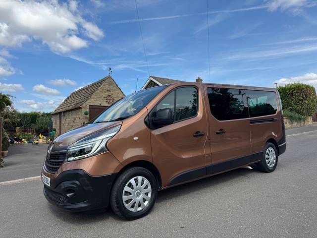 2020 Renault Trafic 2.0 dCi ENERGY 30 Business Minibus Double Cab 5dr Diesel Manual LWB Euro 6 (s/s) (9 Seat) (120 ps)