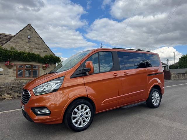 Ford Tourneo Custom 2.0 320 EcoBlue Titanium L1 Euro 6 (s/s) 5dr Minibus Diesel Orange