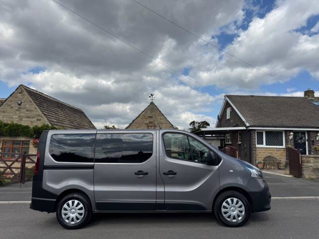 2018 Renault Trafic 1.6 dCi ENERGY 27 Business SWB Euro 6 (s/s) 5dr (9 Seat)