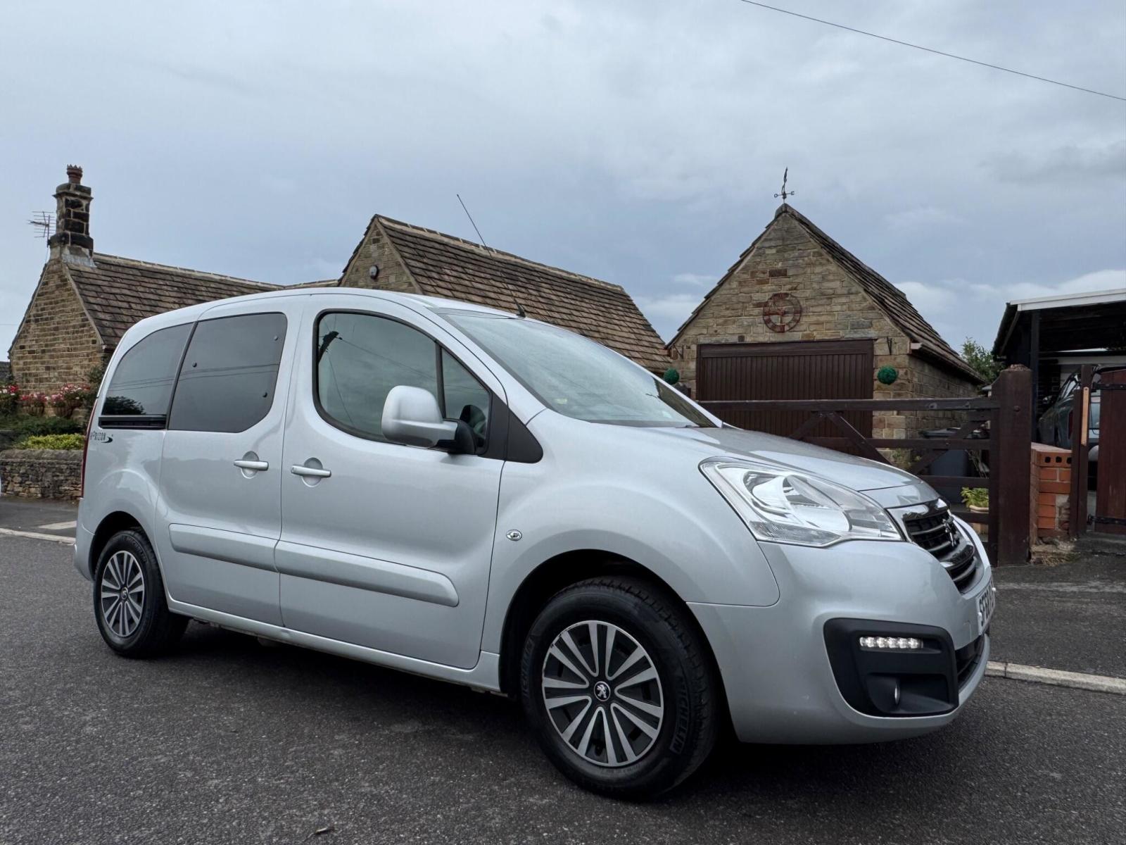 2019 Peugeot Partner Tepee