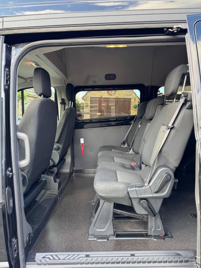 2019 Ford Transit Custom 2.0 320 EcoBlue Trend Kombi Auto L2 H2 Euro 6 (s/s) 5dr