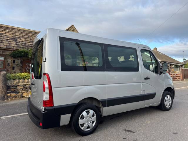 2019 Renault Master 2.3 dCi ENERGY 28 Business+ FWD SWB Euro 6 (s/s) 5dr