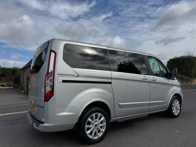 2021 Ford Tourneo Custom 2.0 320 EcoBlue Titanium Auto L1 Euro 6 (s/s) 5dr