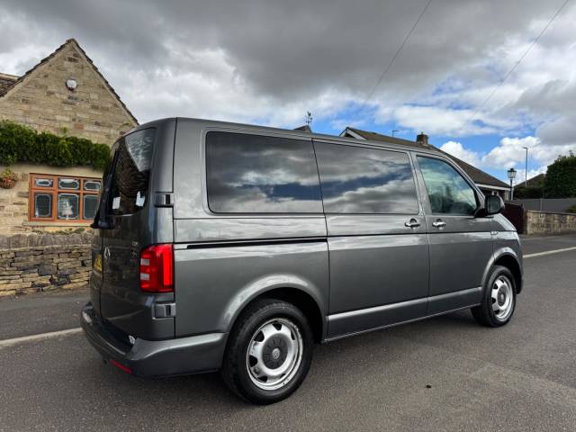 2018 Volkswagen Transporter Shuttle 2.0 TDI BlueMotion Tech SE DSG FWD SWB Euro 6 (s/s) 5dr