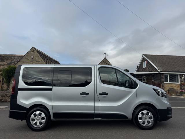 2021 Renault Trafic 2.0 dCi SL28 Business L1 H1 Euro 6 (s/s) 5dr (9 Seat)