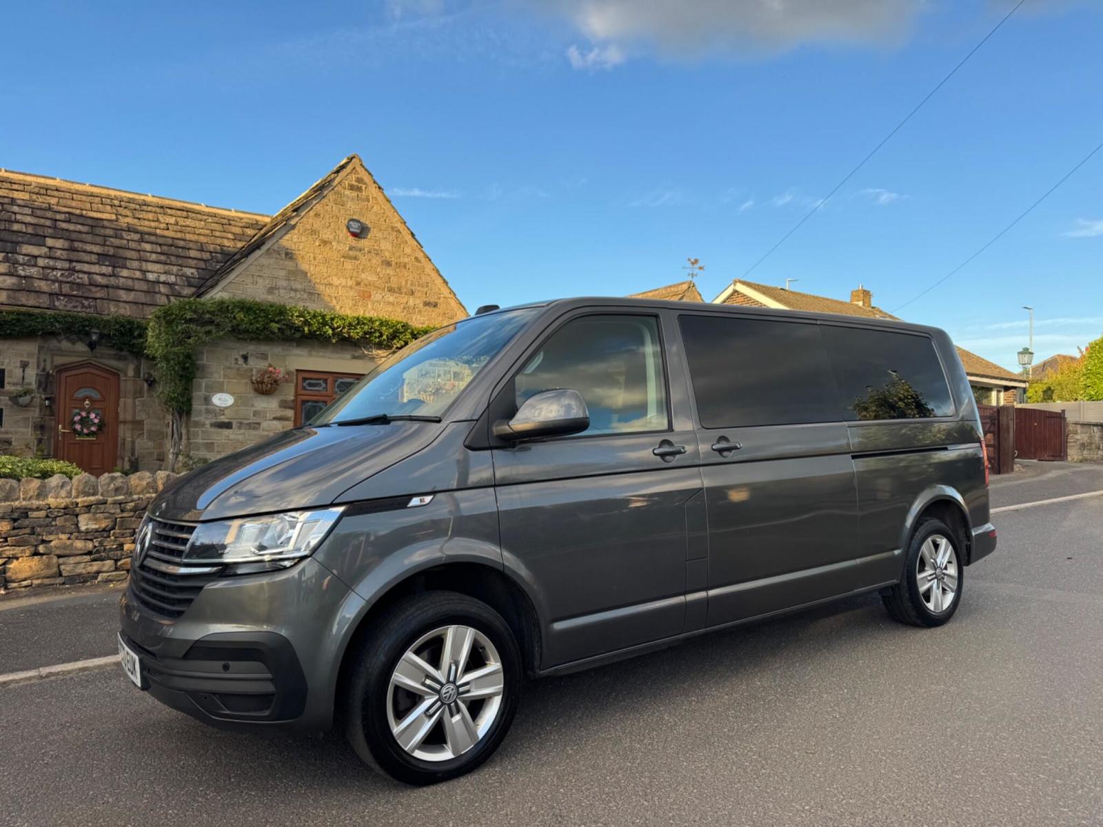 2020 Volkswagen Transporter Shuttle