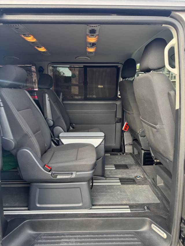 2018 Volkswagen Caravelle 2.0 TDI BlueMotion Tech SE DSG Euro 6 (s/s) 5dr