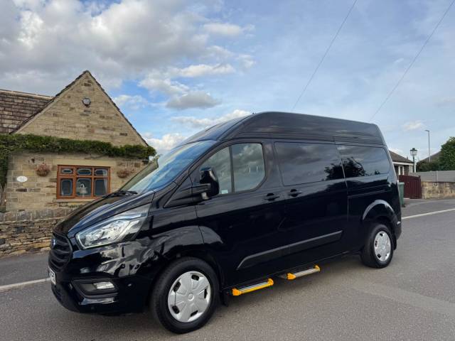 Ford Transit Custom 2.0 320 EcoBlue Trend Kombi Auto L2 H2 Euro 6 (s/s) 5dr (9 Seat) Combi Van Diesel Black