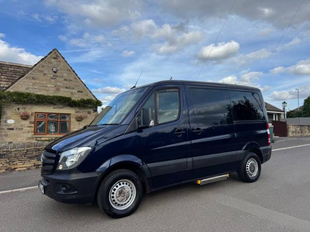 Mercedes-Benz Sprinter 2.1 211 CDi Panel Van 5dr Diesel 7G-Tronic RWD L1 (231 g/km, 112 bhp) Window Van Diesel Blue