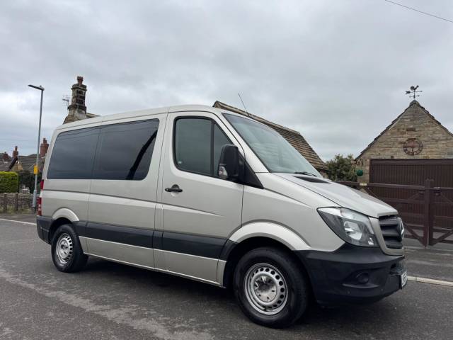 Mercedes-Benz Sprinter 2.1 210 CDi BlueEFFICIENCY Panel Van 4dr Diesel 7G-Tronic RWD L1 (200 g/km, 95 bhp) Window Van Diesel Silver