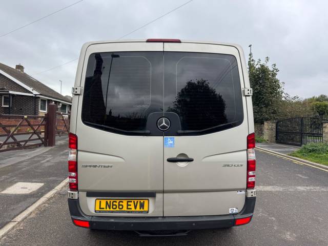 2016 Mercedes-Benz Sprinter 2.1 210 CDi BlueEFFICIENCY Panel Van 4dr Diesel 7G-Tronic RWD L1 (200 g/km, 95 bhp)