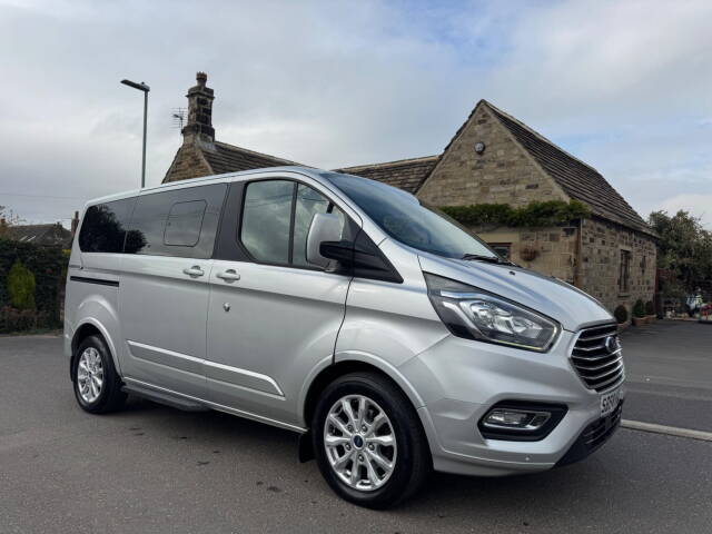 Ford Tourneo Custom 2.0 310 EcoBlue Titanium L1 Euro 6 (s/s) 5dr Minibus Diesel