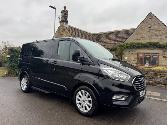 Ford Tourneo Custom 2.0 320 EcoBlue Titanium L1 Euro 6 (s/s) 5dr Minibus Diesel Black