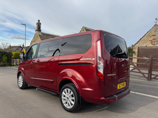 2021 Ford Tourneo Custom 2.0 320 EcoBlue Titanium Auto L1 Euro 6 (s/s) 5dr