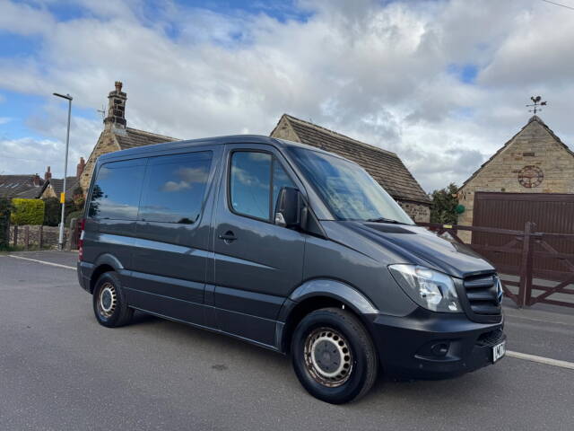 Mercedes-Benz Sprinter 2.1 311 CDi BlueEFFICIENCY Panel Van 5dr Diesel 7G-Tronic RWD L1 (214 g/km, 112 bhp) Window Van Diesel Grey